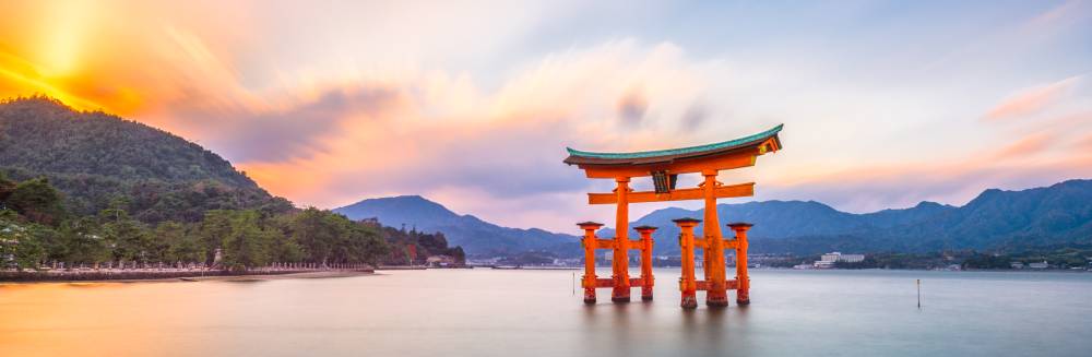 La isla de Miyajima y el icónico torii flotante